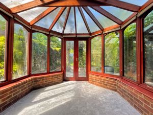 Photo 15- click for photo gallery